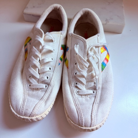 Tretorn Nylite Canvas Limited Edition Rainbow PRIDE Sneakers - Picture 4 of 8